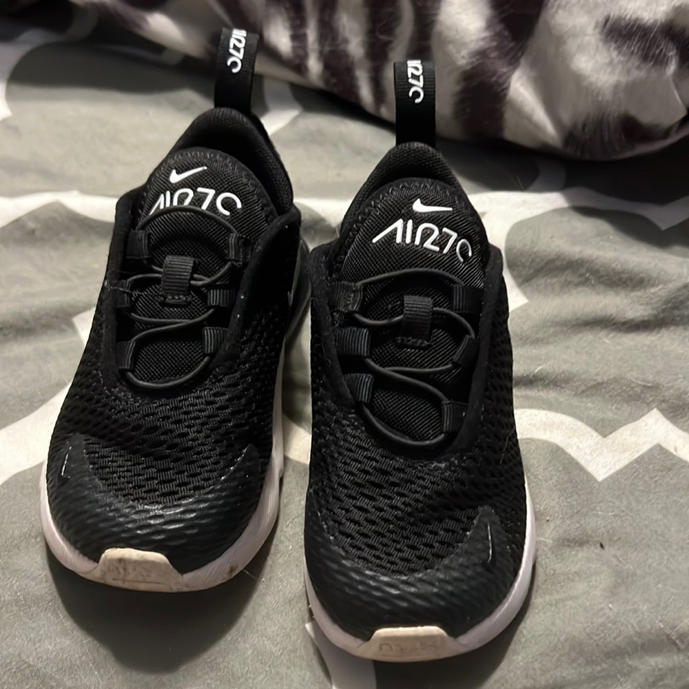 Toddler 7c Nike 270’s